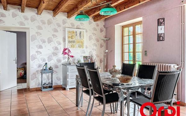 Maison à vendre    5 pièces •  Saint-Angel