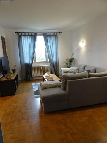 Location - Appartement Bourg-en-Bresse 01000 4 pièces 72 m 2