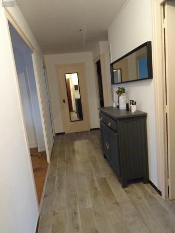 Location - Appartement Bourg-en-Bresse 01000 4 pièces 72 m 2