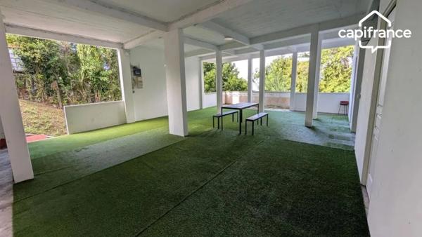 Maison de 10 pièces à vendre au Marigot (97225) proche du centre ville.