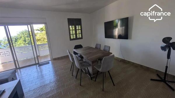Maison de 10 pièces à vendre au Marigot (97225) proche du centre ville.