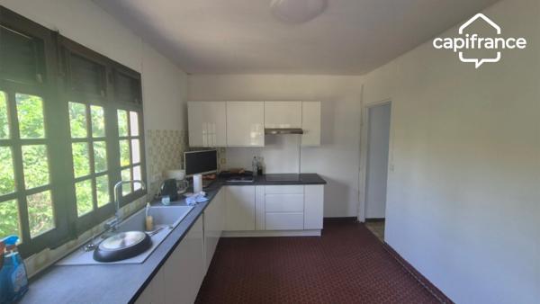 Maison de 10 pièces à vendre au Marigot (97225) proche du centre ville.