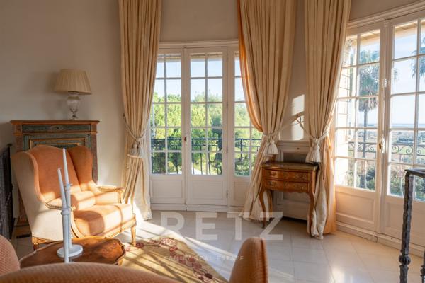 Exceptionnelle demeure vue mer