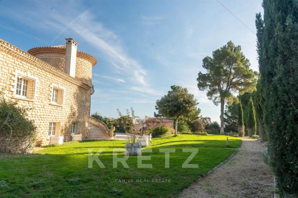 Exceptionnelle demeure vue mer