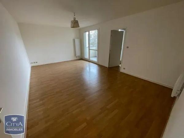 Appartement à louer 2 pièces 52.79m² Dijon (21000)