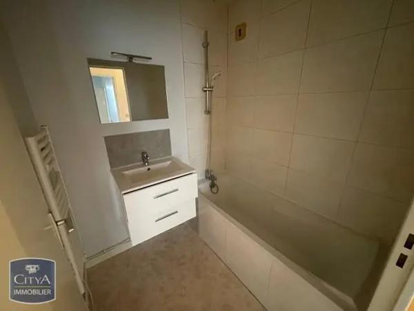 Appartement à louer 2 pièces 52.79m² Dijon (21000)