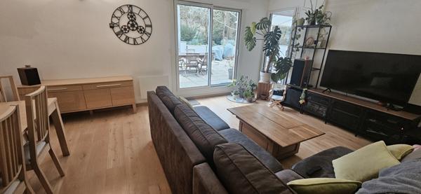 Appartement T4 terrasse et parking