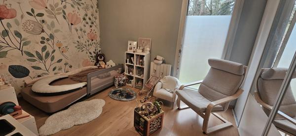 Appartement T4 terrasse et parking