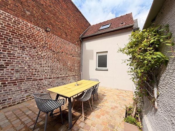 BEAUVAIS CENTRE VILLE MAISON 4 PIECES SALON CUISINE AMENAGEE CHAMBRES SALLE D'EAU
