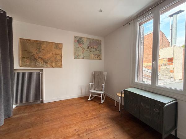 BEAUVAIS CENTRE VILLE MAISON 4 PIECES SALON CUISINE AMENAGEE CHAMBRES SALLE D'EAU