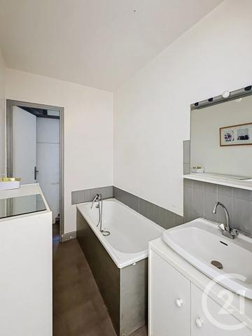 Appartement F2 à vendre  2 pièces - 33,24 m 2   CLERMONT FERRAND  - 63