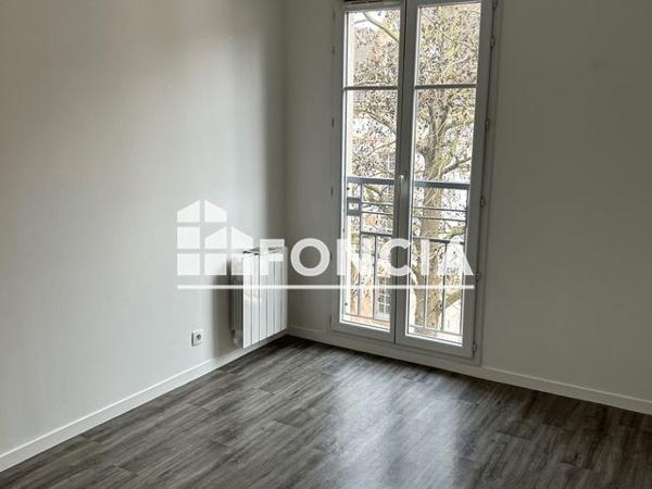 Location Appartement 4 pièces 73.99 m² - 2 PLACE DU MARCHE Dreux 28100