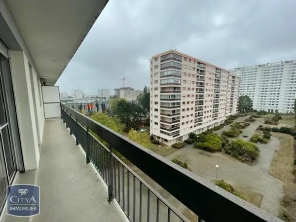 Appartement à louer 4 pièces 85.34m²