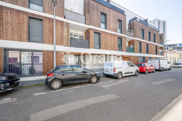 Appartement · Vente Bordeaux (33300) 2 pièces · 49m²