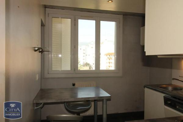 Appartement à louer 3 pièces 67.43m² Grenoble (38000)