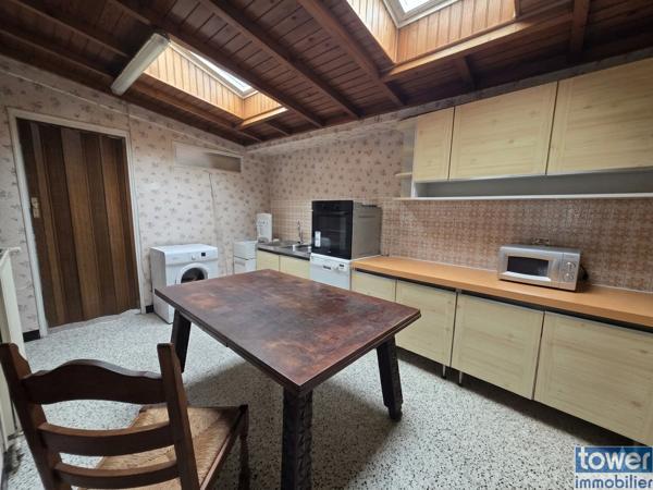 Maison
                                                                                                                                                                                                                                                                                                                        6 pièce(s)                                                                                                                                                                                                          3 chambre(s)                                                                                                                                                                                                          103  m²