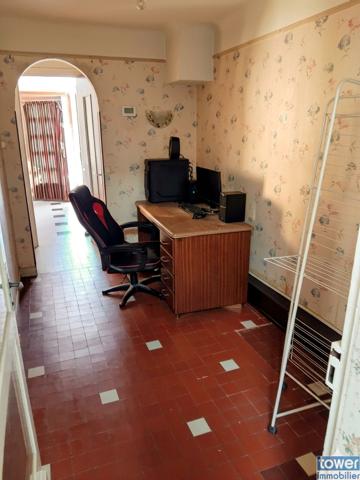 Maison
                                                                                                                                                                                                                                                                                                                        6 pièce(s)                                                                                                                                                                                                          3 chambre(s)                                                                                                                                                                                                          103  m²