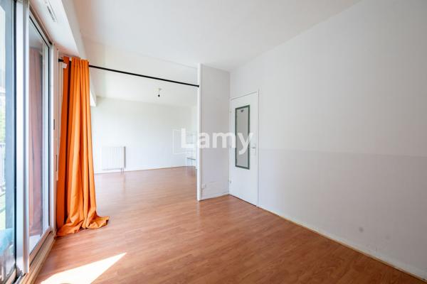Appartement + annexe + parking