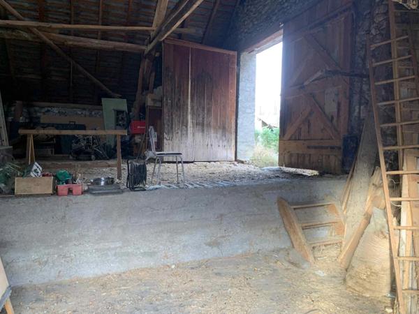 Bâtisse à rénover – LUS-LA-CROIX-HAUTE (Hameau Les Corréardes) 80 m² habitables + grande grange 140 m² + dépendances