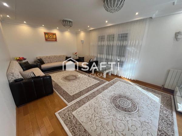 Maison 8 pièces  -  260 m2