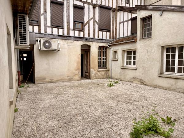 Immeuble à vendre WASSY (52)