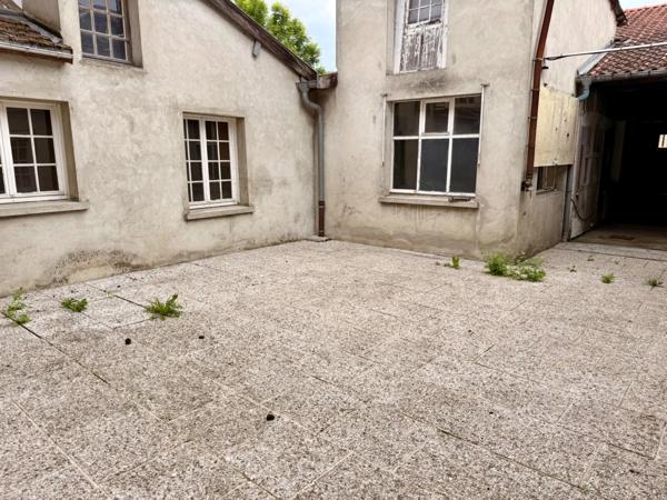 Immeuble à vendre WASSY (52)