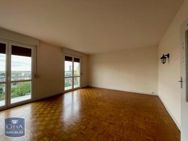 Appartement à louer 3 pièces 75.37m² Blois (41000)