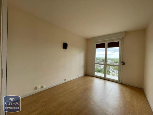 Appartement à louer 3 pièces 75.37m² Blois (41000)