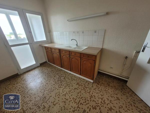 Appartement à louer 3 pièces 75.37m² Blois (41000)