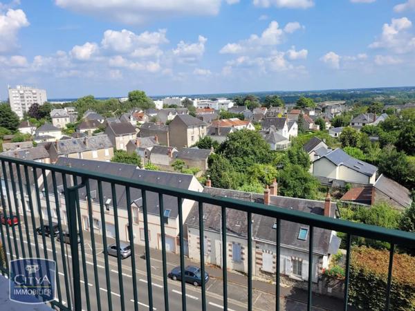 Appartement à louer 3 pièces 75.37m² Blois (41000)