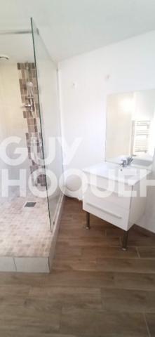 SOISSONS : A LOUER STUDIO DE 28 M² AVEC COUR