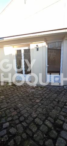 SOISSONS : A LOUER STUDIO DE 28 M² AVEC COUR