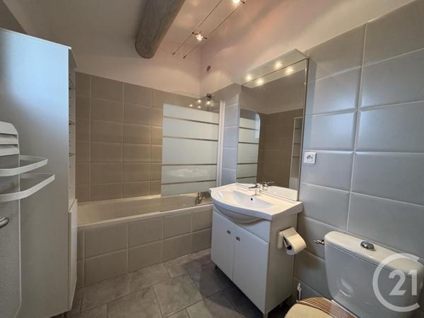 Appartement T3 à vendre  3 pièces - 46,63 m2 ST MARTIN DE CRAU - 13