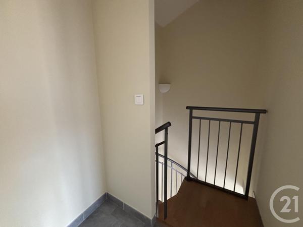 Appartement T3 à vendre  3 pièces - 46,63 m2 ST MARTIN DE CRAU - 13