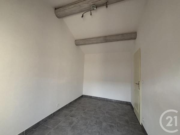Appartement T3 à vendre  3 pièces - 46,63 m2 ST MARTIN DE CRAU - 13
