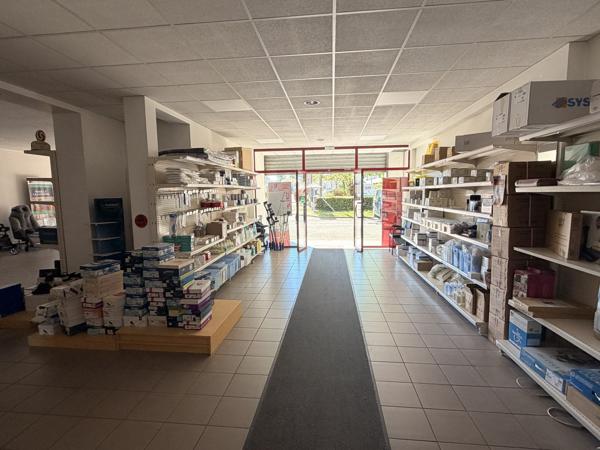 VENTE D'UN LOCAL COMMERCIAL - CRAPONNE