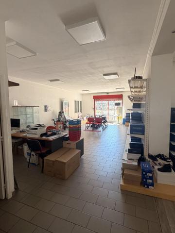 VENTE D'UN LOCAL COMMERCIAL - CRAPONNE