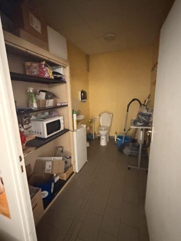 VENTE D'UN LOCAL COMMERCIAL - CRAPONNE