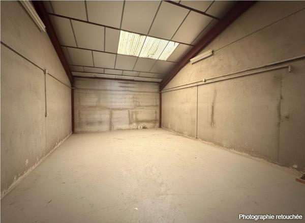 VENTE D'UN LOCAL COMMERCIAL - CRAPONNE