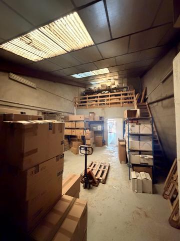 VENTE D'UN LOCAL COMMERCIAL - CRAPONNE
