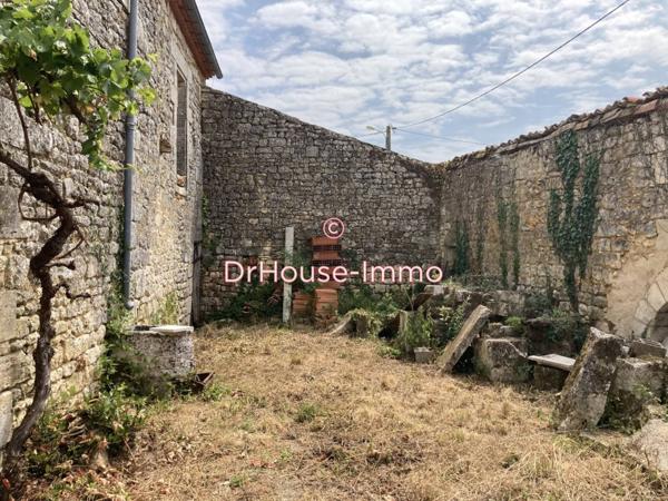 Bien immobilier à vendre 3 pièces de 320 m²