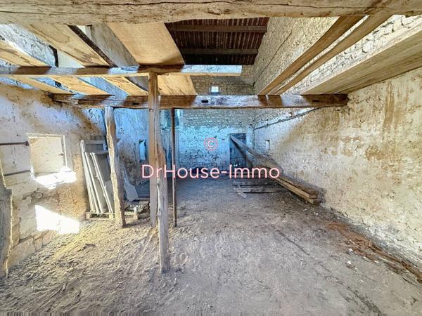 Bien immobilier à vendre 3 pièces de 320 m²