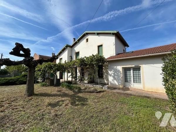 Maison d'environ 148m² à BOURG-DE-PEAGE