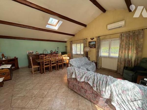 Maison d'environ 148m² à BOURG-DE-PEAGE