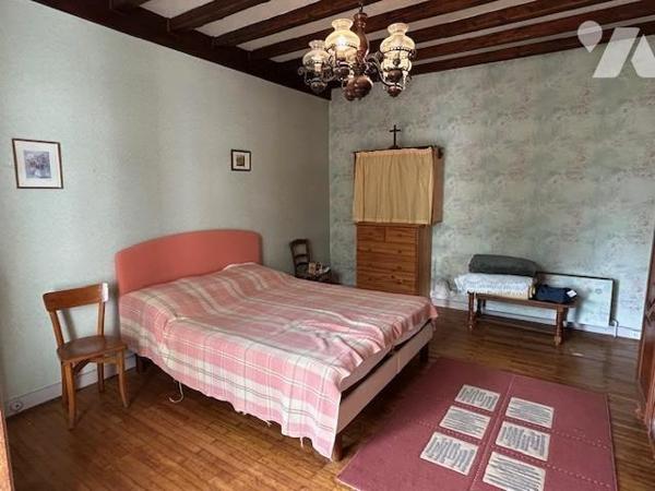 Maison d'environ 148m² à BOURG-DE-PEAGE