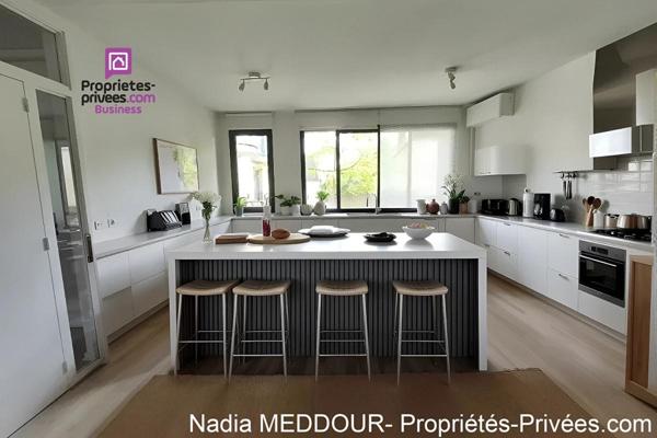 BORDEAUX CAUDERAN- Parc Bordelais MURS COMMERCIAUX/ PROFESSIONNELS LIBRES 90 m²