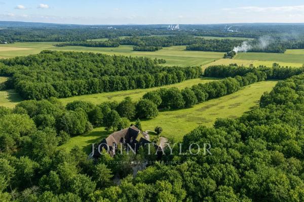 Vaste domaine de 59 hectares à 1h30 de Paris