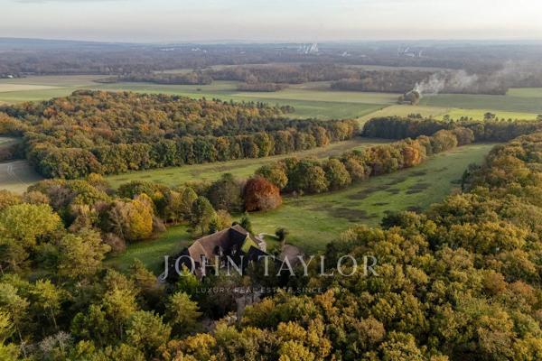 Vaste domaine de 59 hectares à 1h30 de Paris