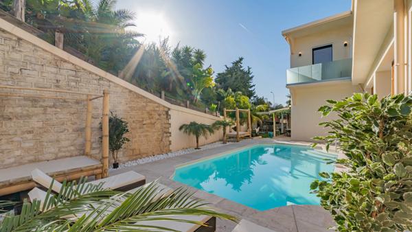 BEAULIEU-SUR-MER — VILLA + 4 APPARTEMENTS AU CŒUR DU CENTRE-VILLE