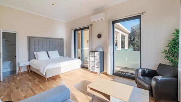 BEAULIEU-SUR-MER — VILLA + 4 APPARTEMENTS AU CŒUR DU CENTRE-VILLE